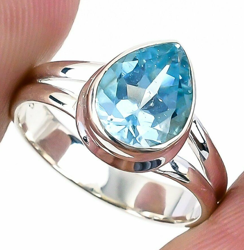 925 Sterling zilveren ring blauw Topaas 17.7 mm
